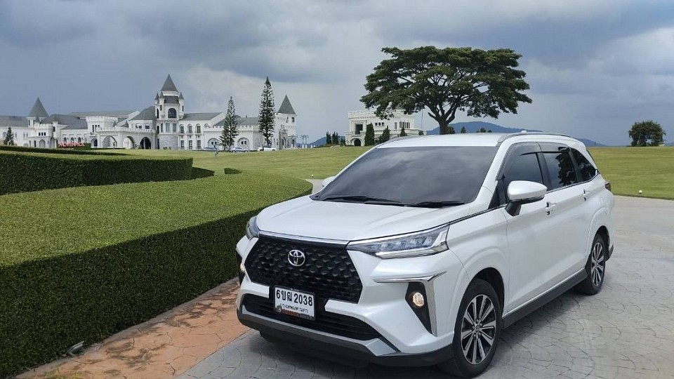 รับเหมาทั่วไทย บริการสุภาพสตรีขับ